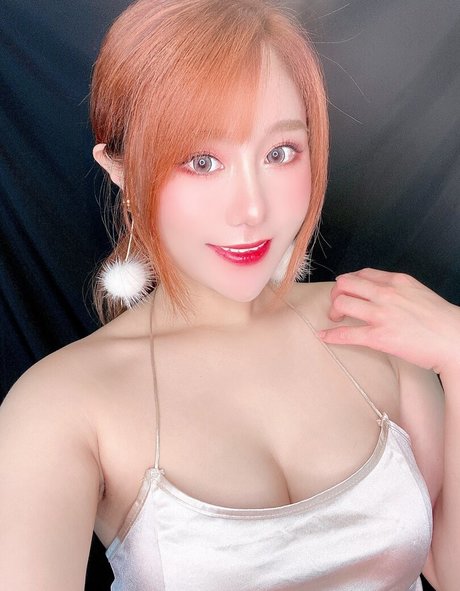 Uying nacktheit top bilder