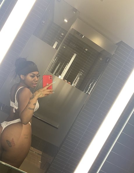 Nevvycakes nackt akt galerien