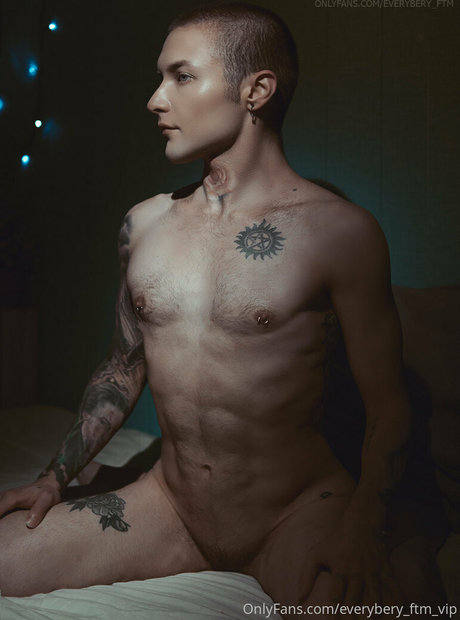 everybery ftm vip nackt kunst archiv