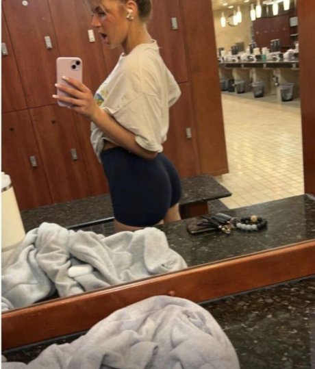 Sarah Lindstrom nacktheit exklusive bild