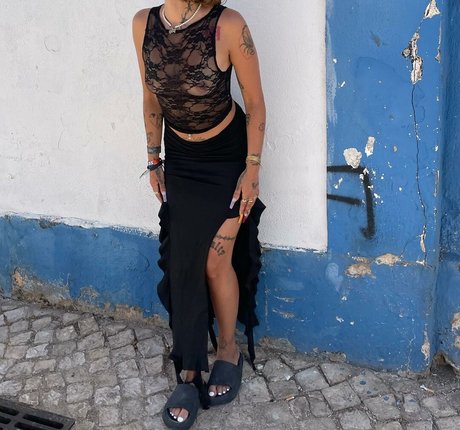 Wavyute xxx pornographische galerie