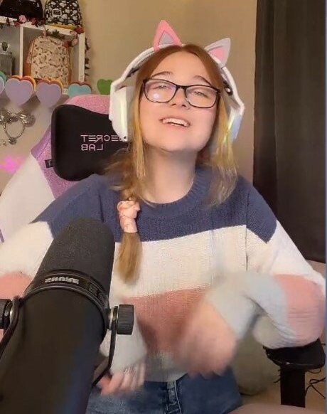 Lyssaurora freie erwachsene galerien