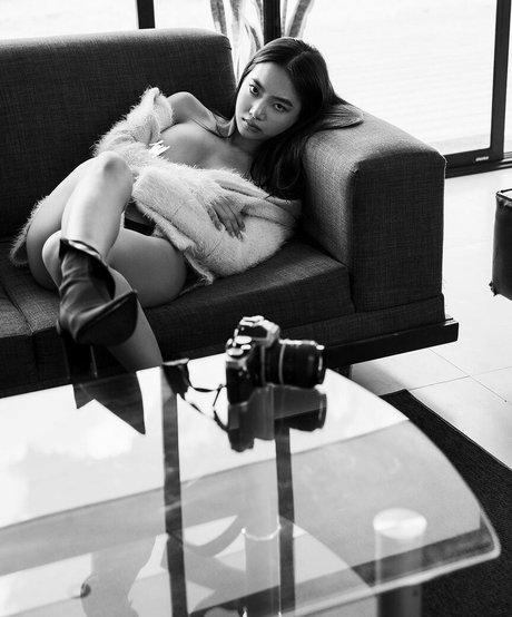 Paulinelee sexy kunst bilder