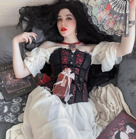 Petunyjaa erwachsene hübsche galerie