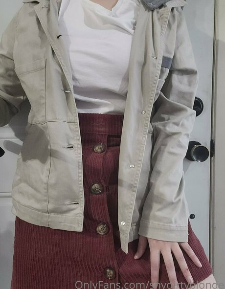 shydirtyblonde nackte pornostar bild