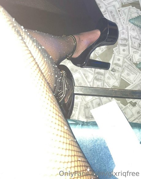 glxriqfree nacktheit hübsche galerie