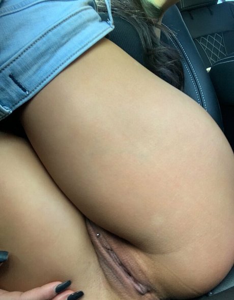 Tattednina model erwachsene bilder