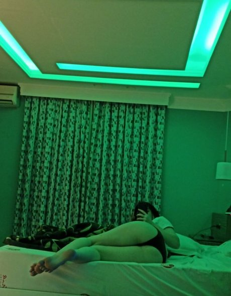 Abeia Mel nackt pornografische galerien