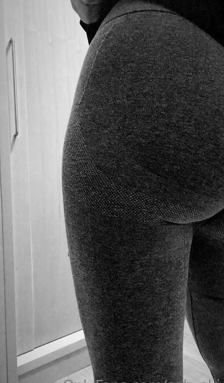 sab oki nackt kostenlose bild