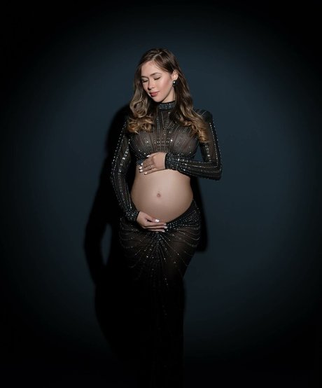 Marijose De Gouveia nackt perfekte galerien