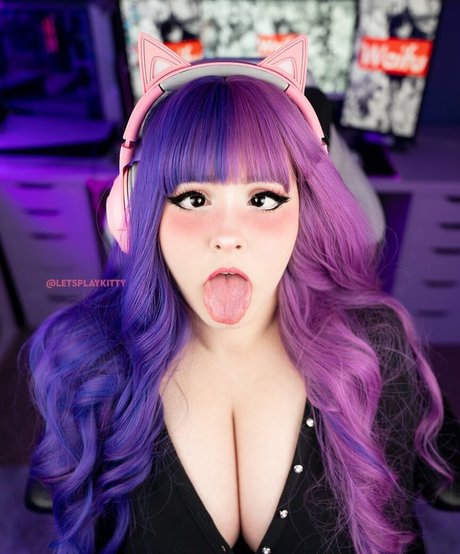 Lestplaykitty hd akt bild