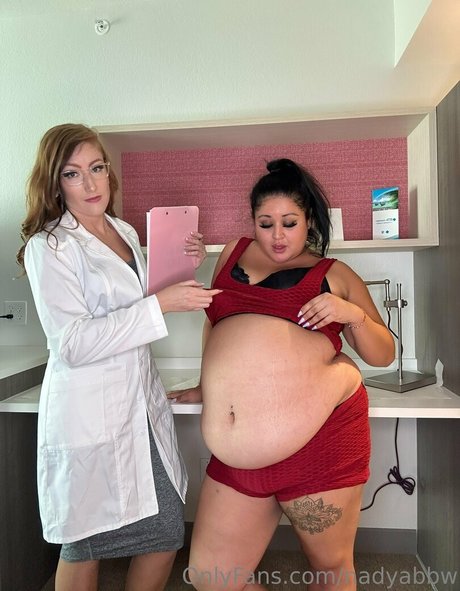 nadyabbw perfekte schöne bild