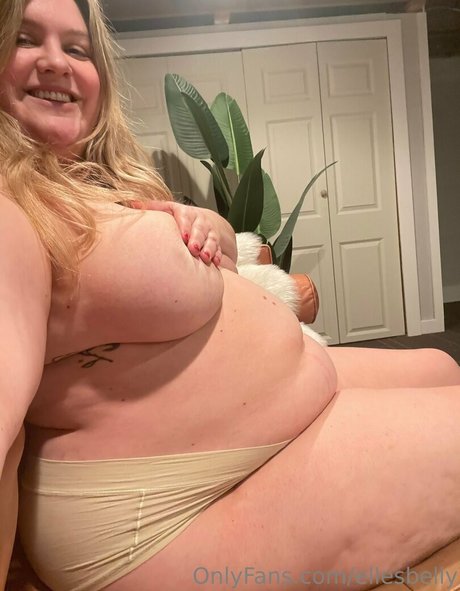 ellesbelly porno nackte galerie