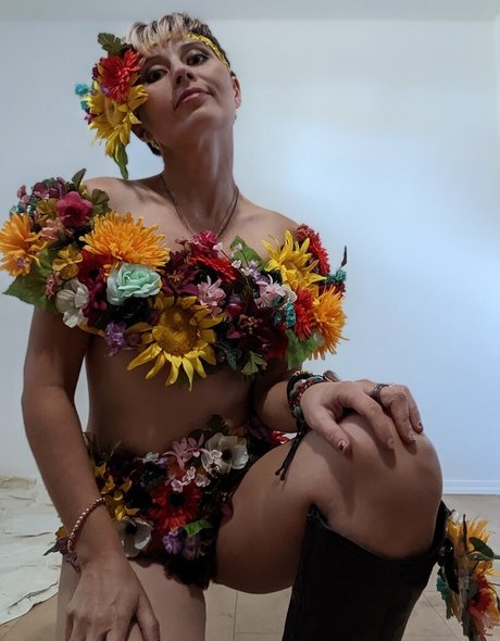 Dr Lindsey Doe erotische pornostar bilder