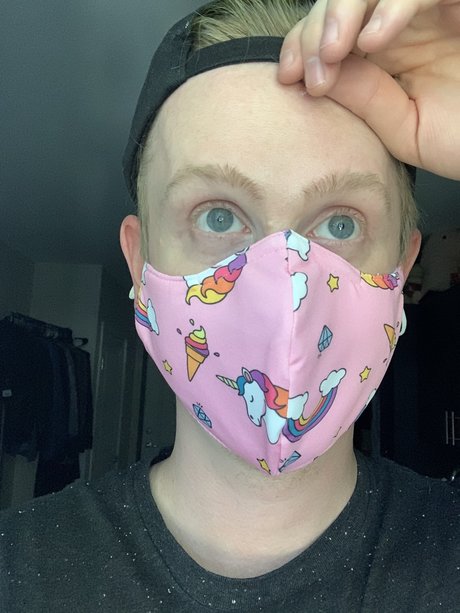 uhohspaghettiohs exklusive nackten bilder