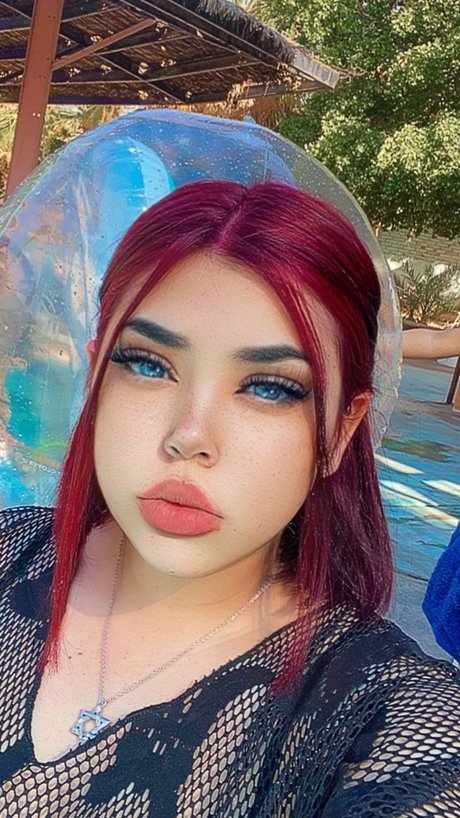 Gelato Pussi beste nackt fotos