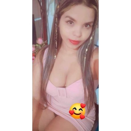 Daniela Bonilla xxx top bild