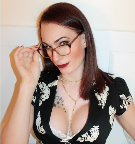 Ms Julia Epiphany hd sexy archiv