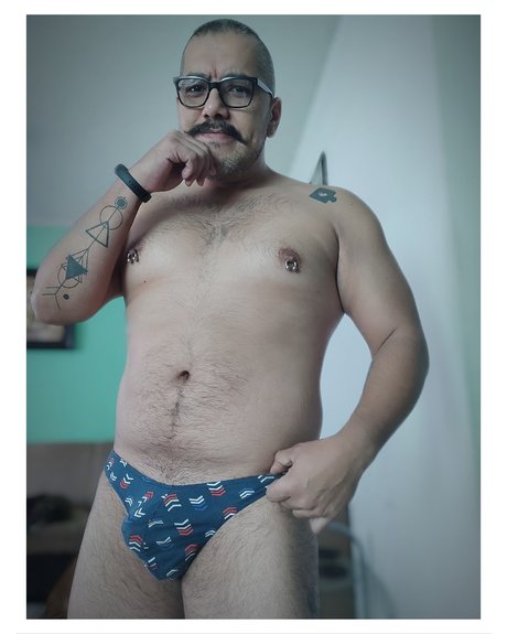 El Pelon Bigot n Mxli perfekte nackte fotos