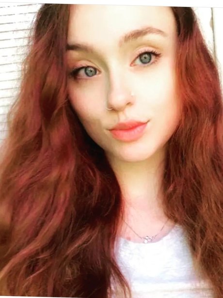 Erika Elise top hd archiv