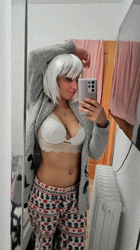 Nala Dubai erwachsene schöne foto