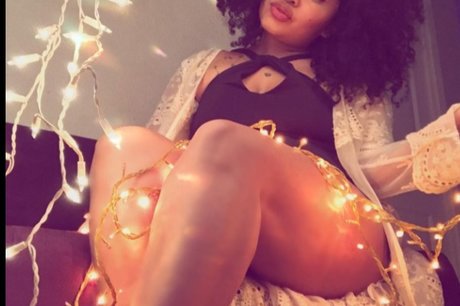 Nadya Esmeralda Profilbild