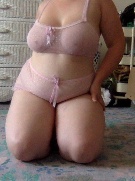 CurvesandCurlsxxx FREE hübsche nackten bilder