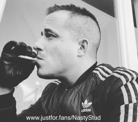 NastyStud kostenlose nackten bilder