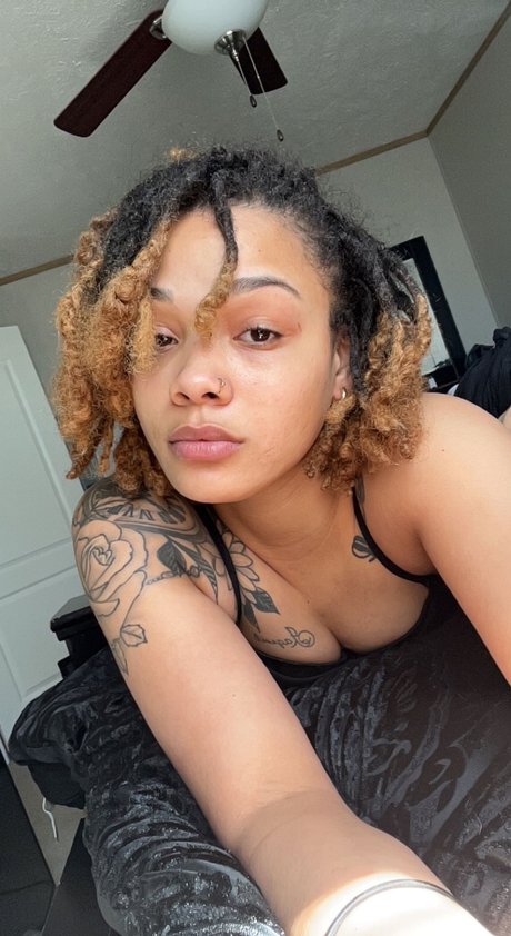 Pretty amp amppaid heiße nacktheit fotos