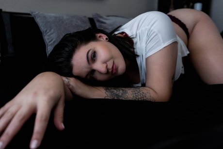 Delia exklusive sexy foto