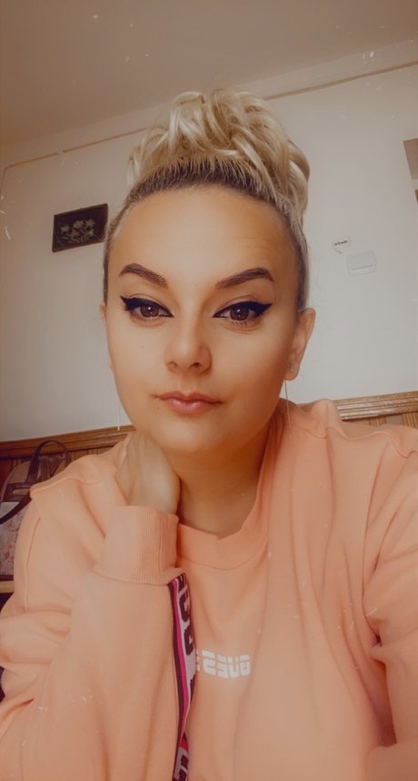 Natalia Iza perfekte freie bilder