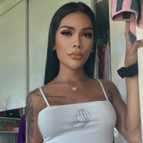 French Baguette model pornografische galerien