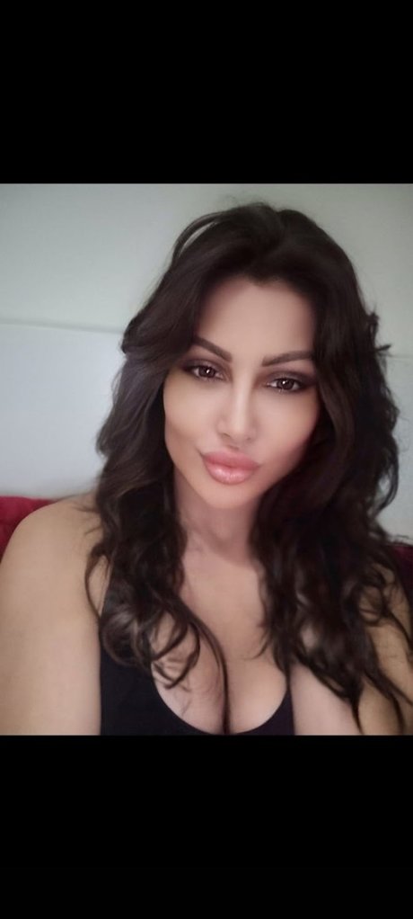 Sarayma hd pornostar bilder