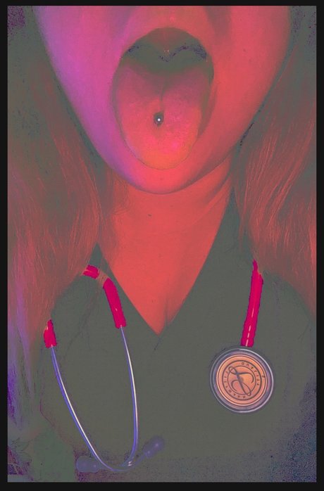 Naughty Nurse_ nackt nette fotos