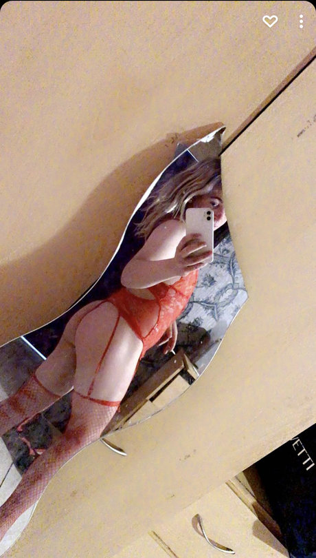 Hornygirlchloe_ schöne akt galerien