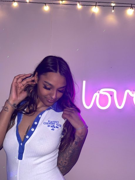 Bad Girl Kaira beste nackt bilder