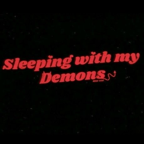 Satan s Nipples heiße pornografische galerie