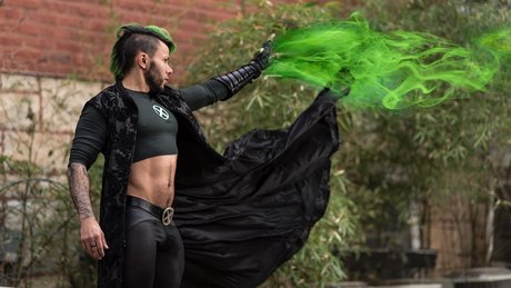 NeonLogan freie sexy bild