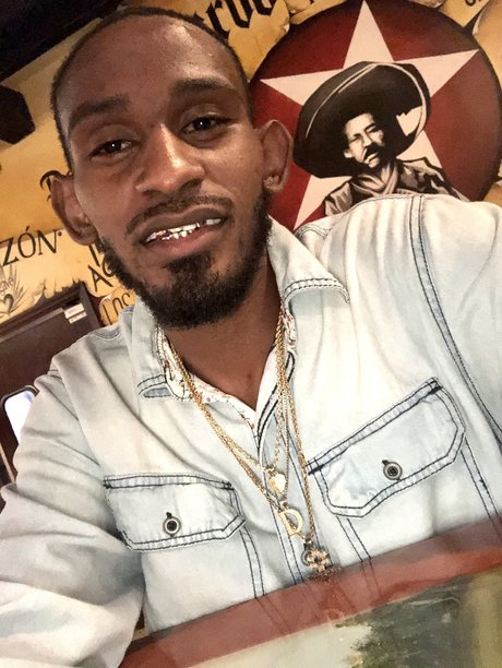 DheSlanngga Profilbild