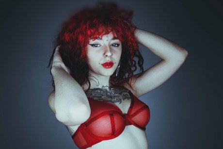 Ira Toxo_ nacktheit porno bild