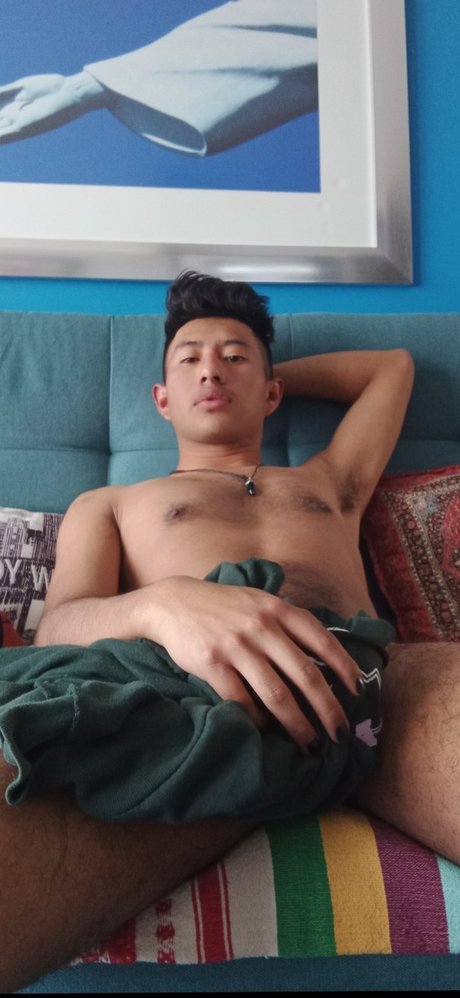 levi hat n erotische top bild