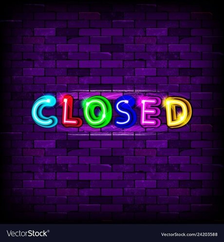 CLOSED perfekte pornostar bild