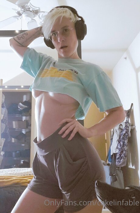 Cakelin Fable pornostar kunst foto