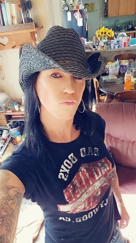 Nikki VonSixxx hübsche kunst bilder