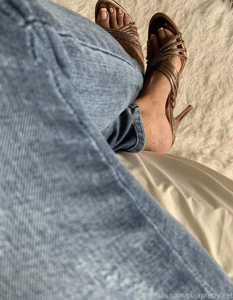 pujaprettyfeet nacktheit kostenlose galerie