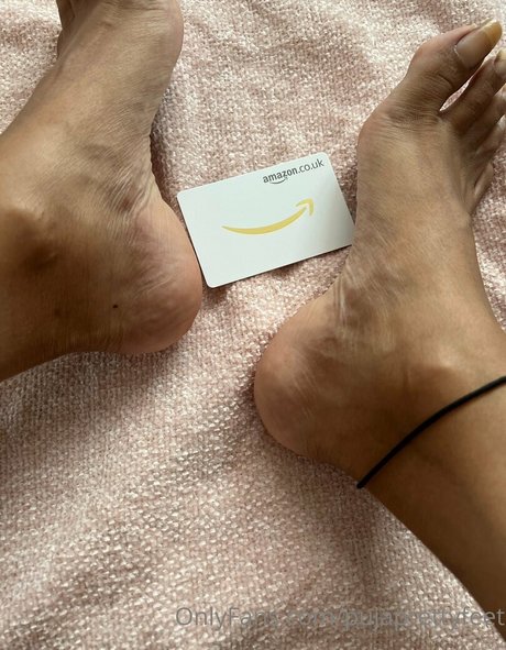 pujaprettyfeet pornografische bilder