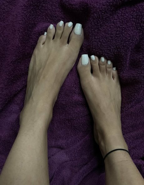 pujaprettyfeet hübsche xxx bilder