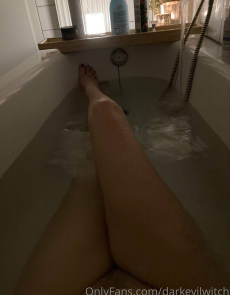 darkevilwitch exklusive schöne bild