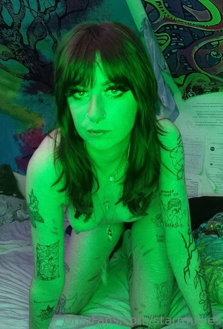 starrmillies hübsche nackte bild