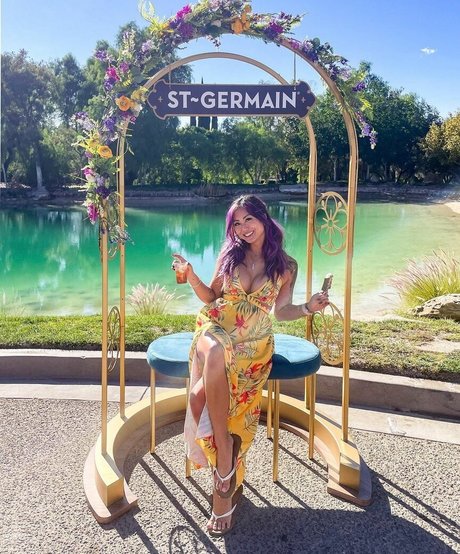 Cynthia Leu schöne hübsche archiv